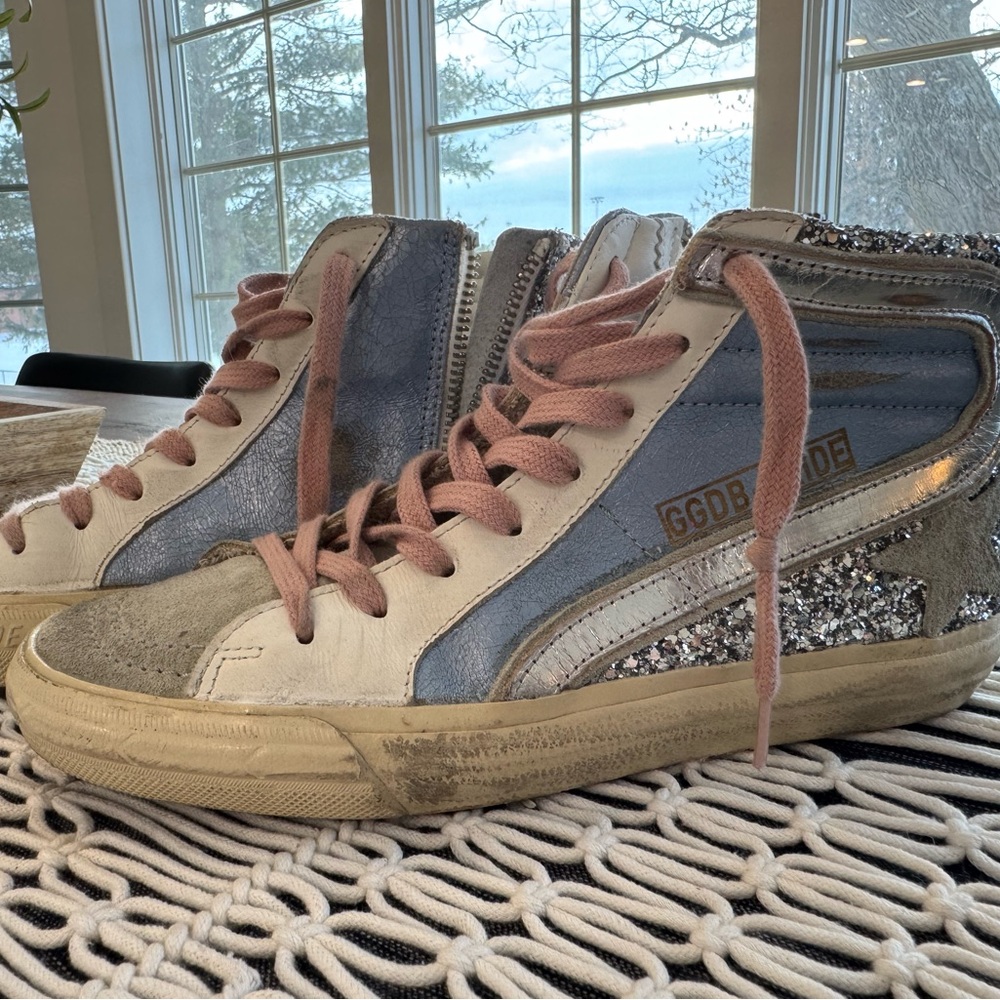 Women's High-Top Sneakers - Blue and Glitter
